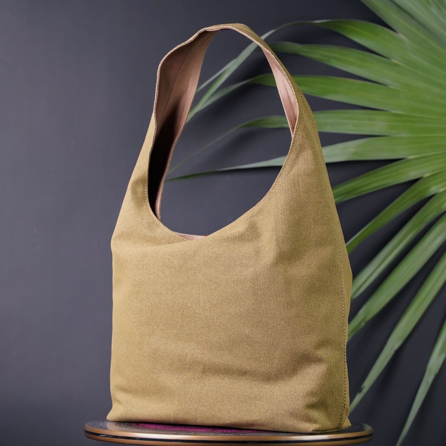 Sling Tote